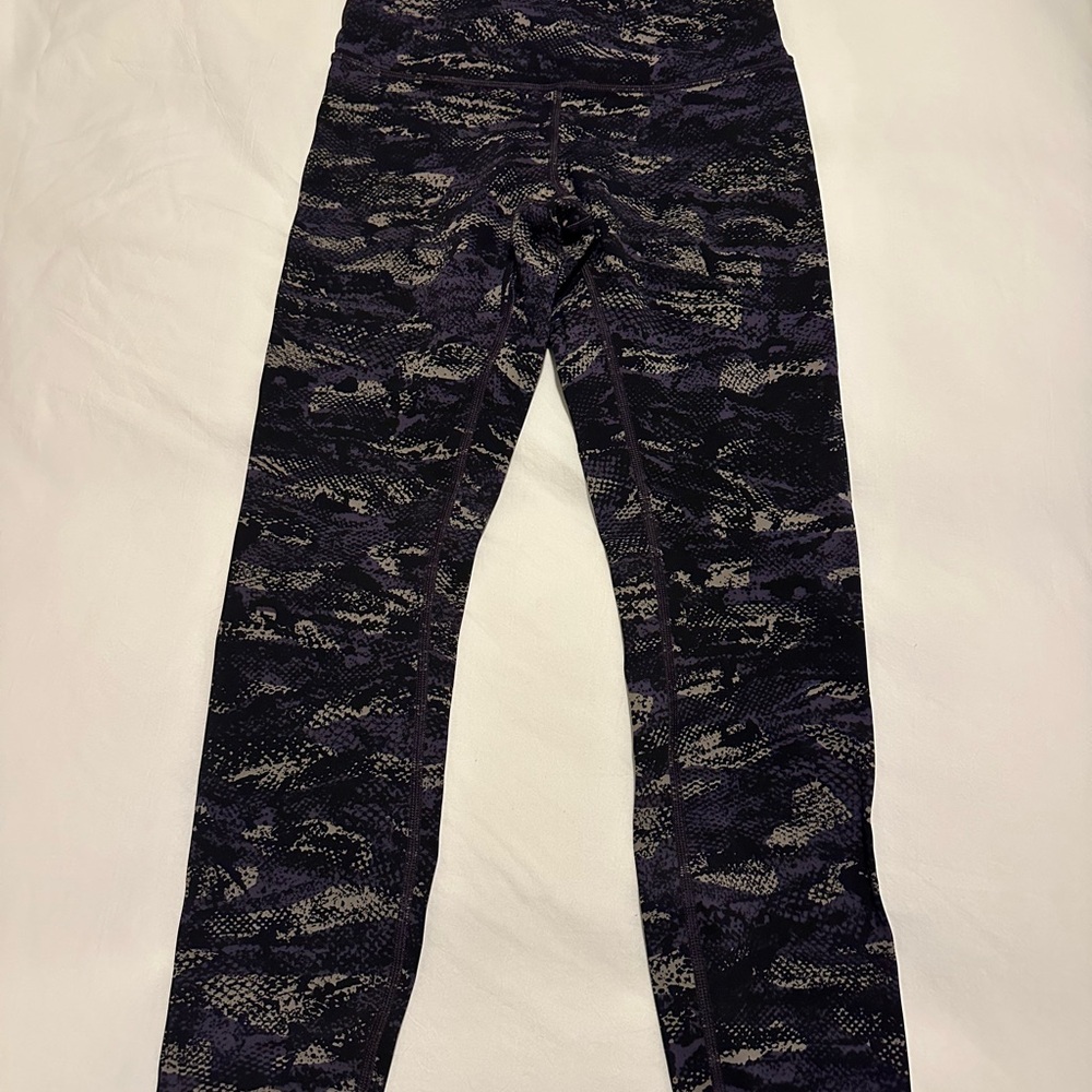 lululemon athletica Patterned High rise 25” Leggings